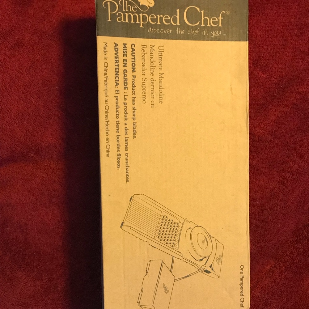 New pampered chef ultimate mandoline